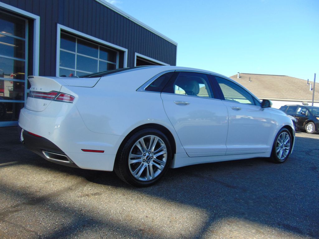 2015 Lincoln MKZ Image 9