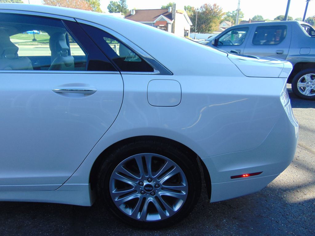 2015 Lincoln MKZ Image 13