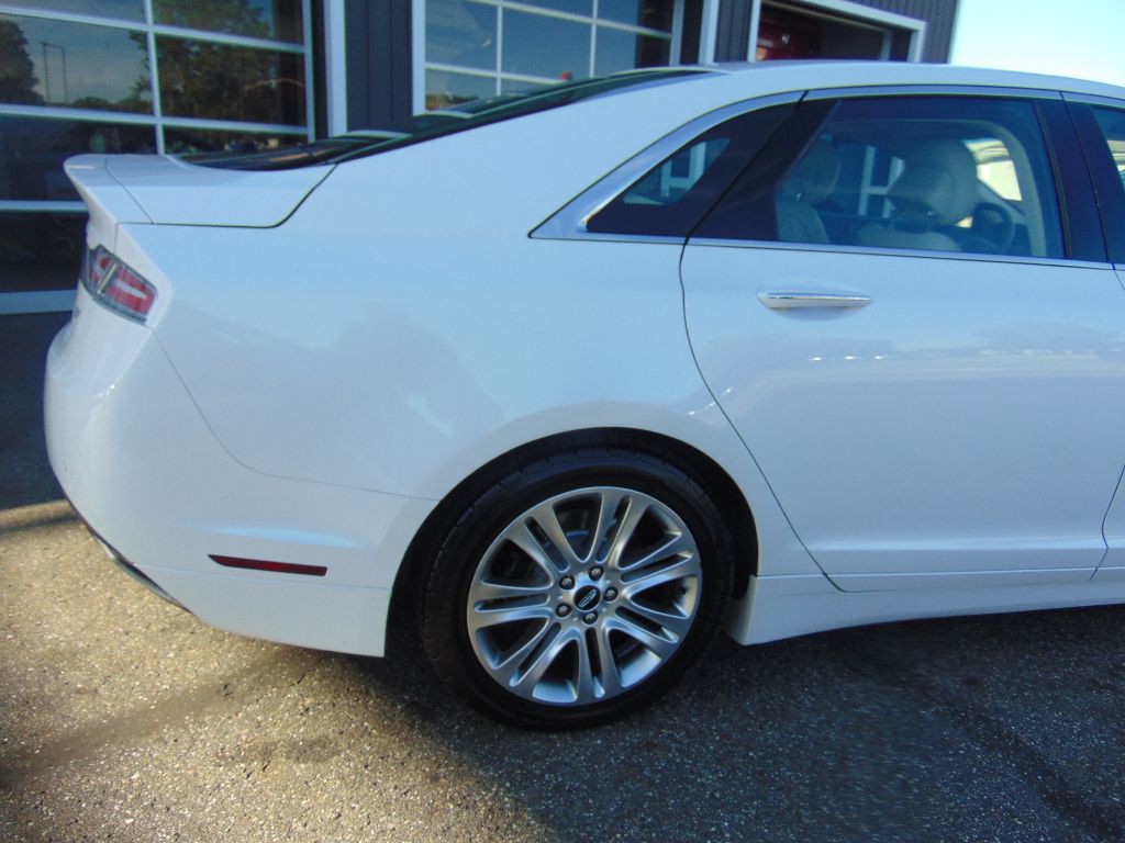 2015 Lincoln MKZ Image 14