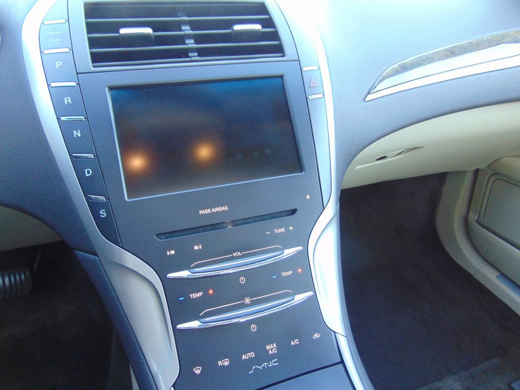 2015 Lincoln MKZ Image 20