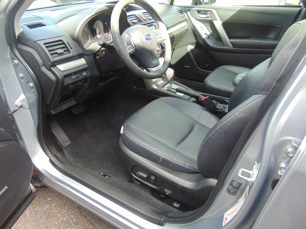 2014 Subaru Forester Image 2