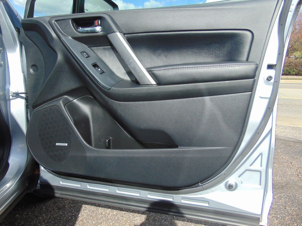 2014 Subaru Forester Image 25