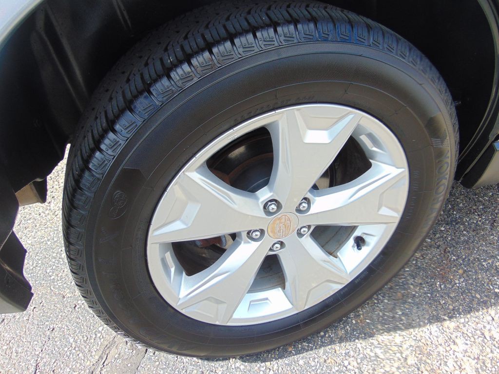 2014 Subaru Forester Image 28