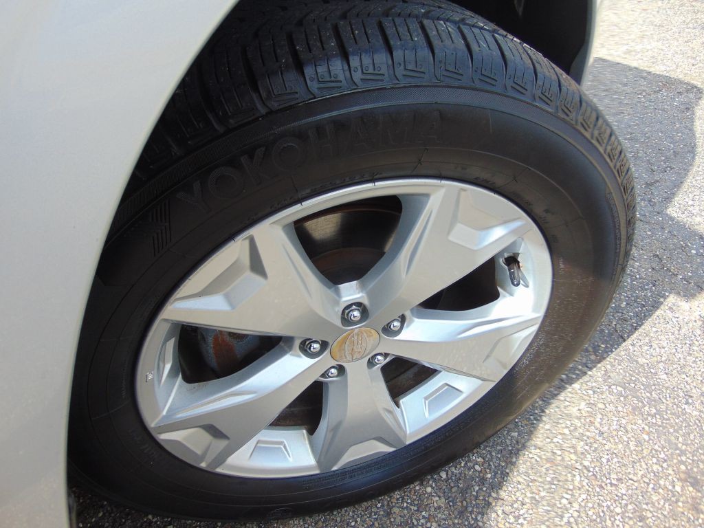 2014 Subaru Forester Image 29