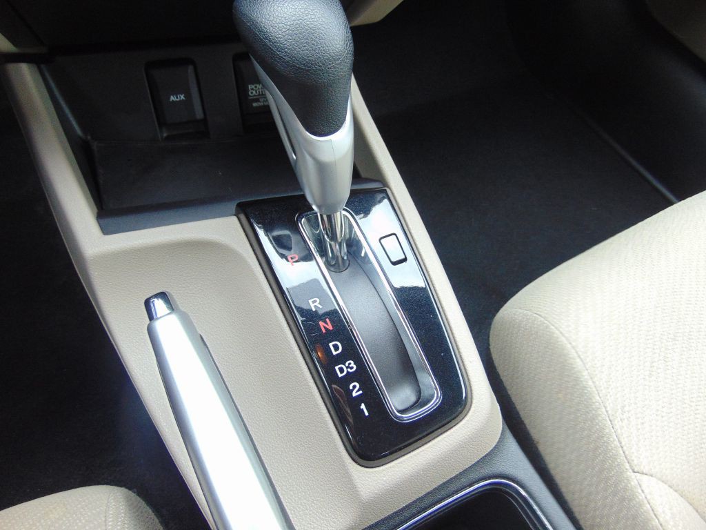 2013 Honda Civic Image 18