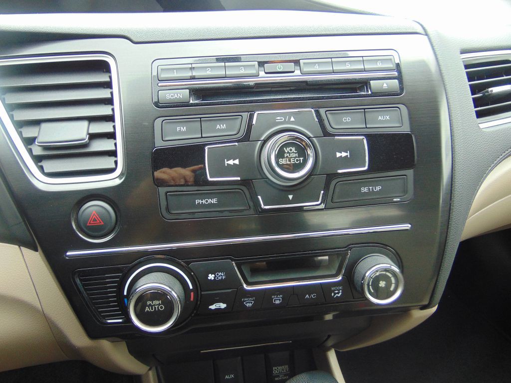 2013 Honda Civic Image 19