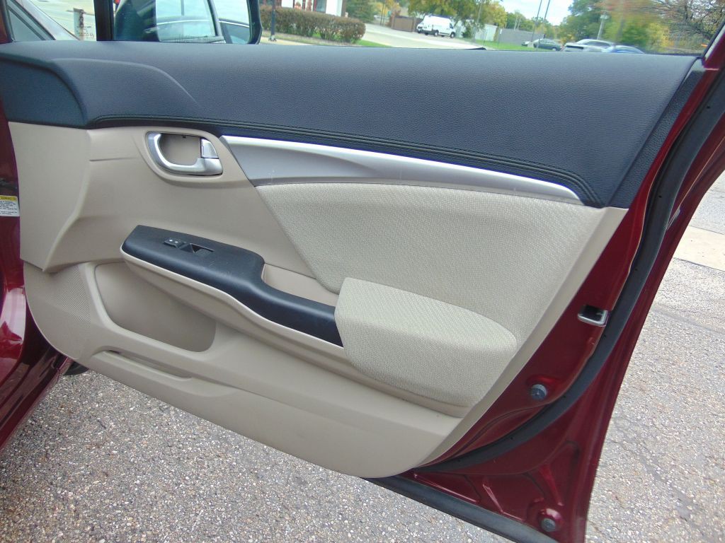 2013 Honda Civic Image 25