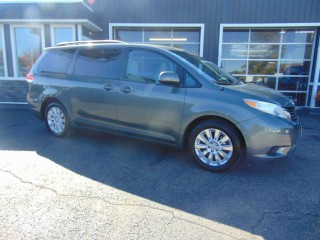 Image for 2011 Toyota Sienna LE ID: 6956148