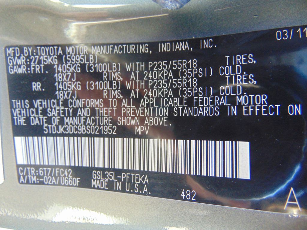 2011 Toyota Sienna Image 28