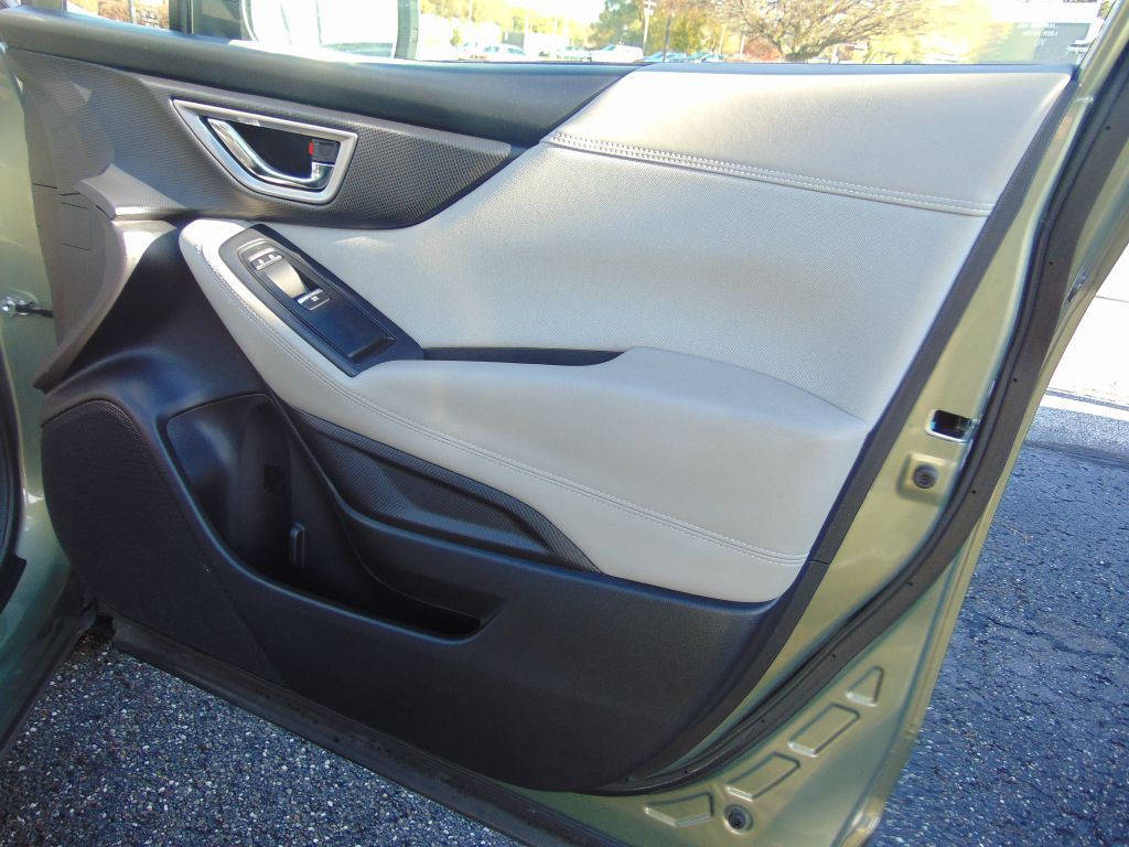 2019 Subaru Forester Image 30