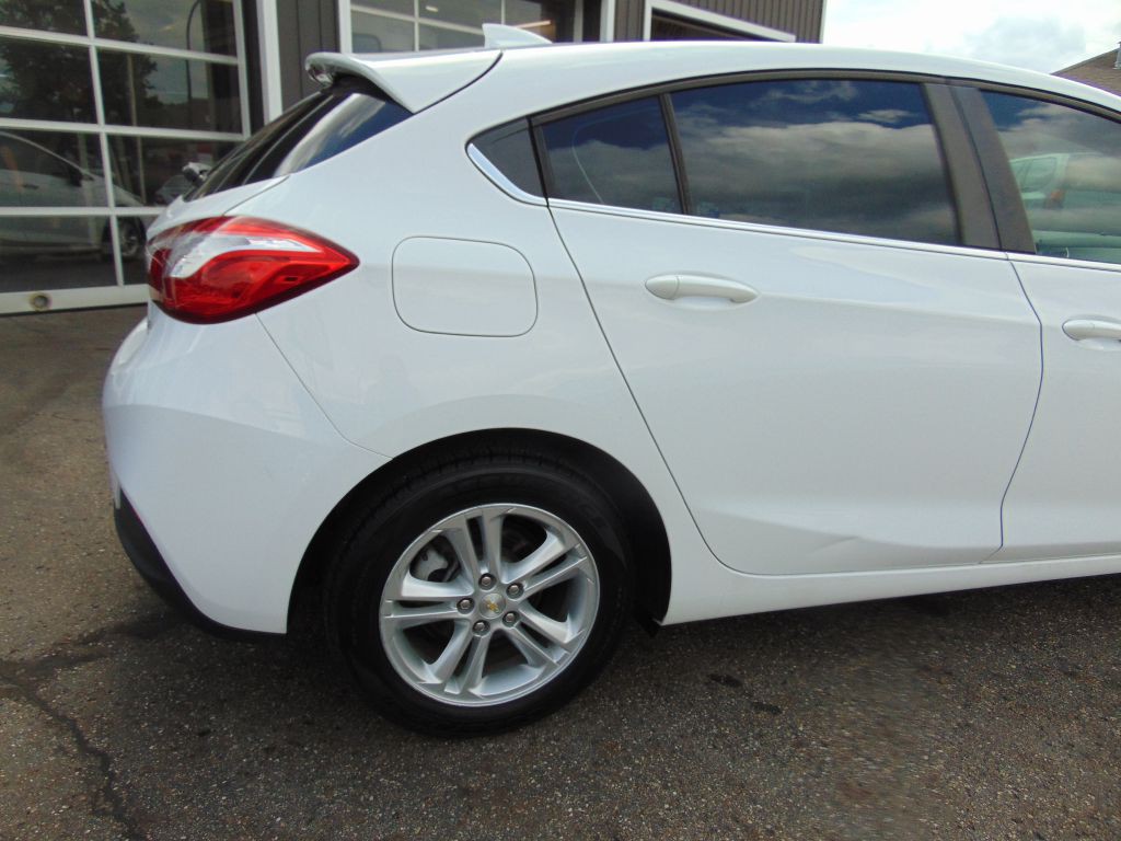 2017 Chevrolet Cruze Image 14