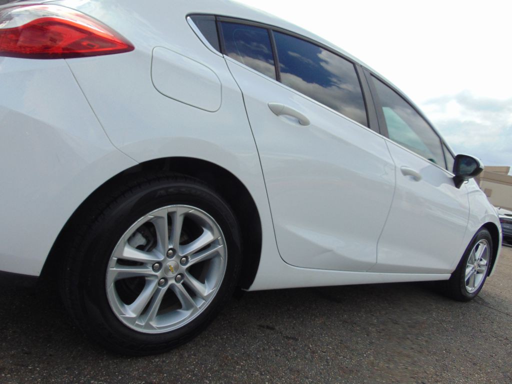 2017 Chevrolet Cruze Image 15