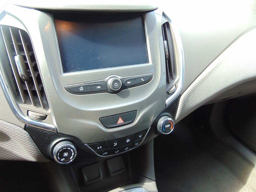 2017 Chevrolet Cruze Image 18