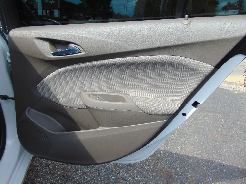 2017 Chevrolet Cruze Image 22