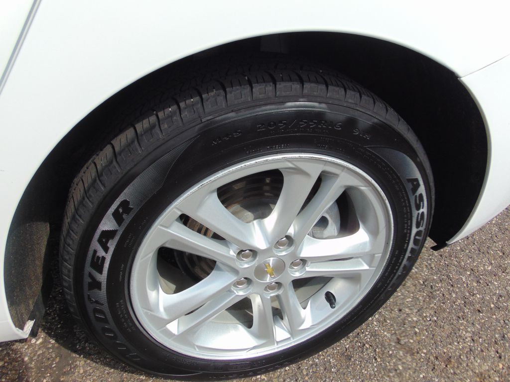 2017 Chevrolet Cruze Image 25