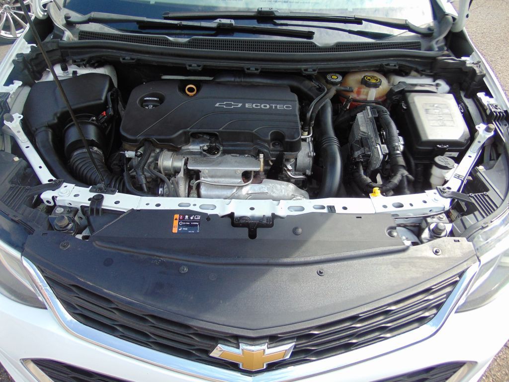 2017 Chevrolet Cruze Image 30