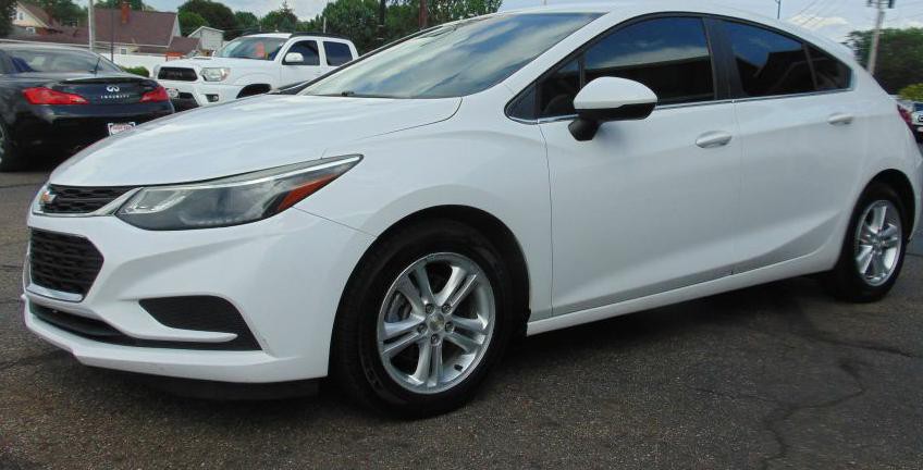 2017 Chevrolet Cruze Image 7