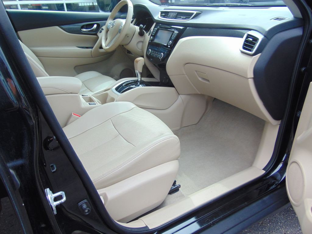 2015 Nissan Rogue Image 5