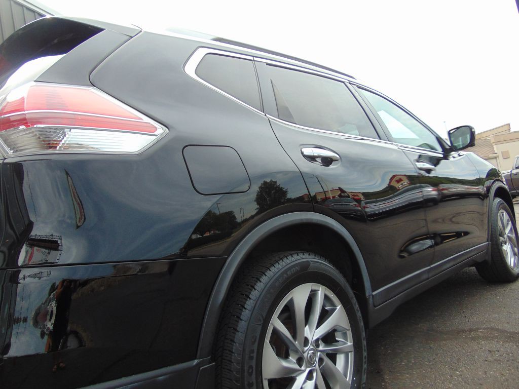 2015 Nissan Rogue Image 14