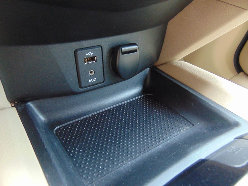 2015 Nissan Rogue Image 24