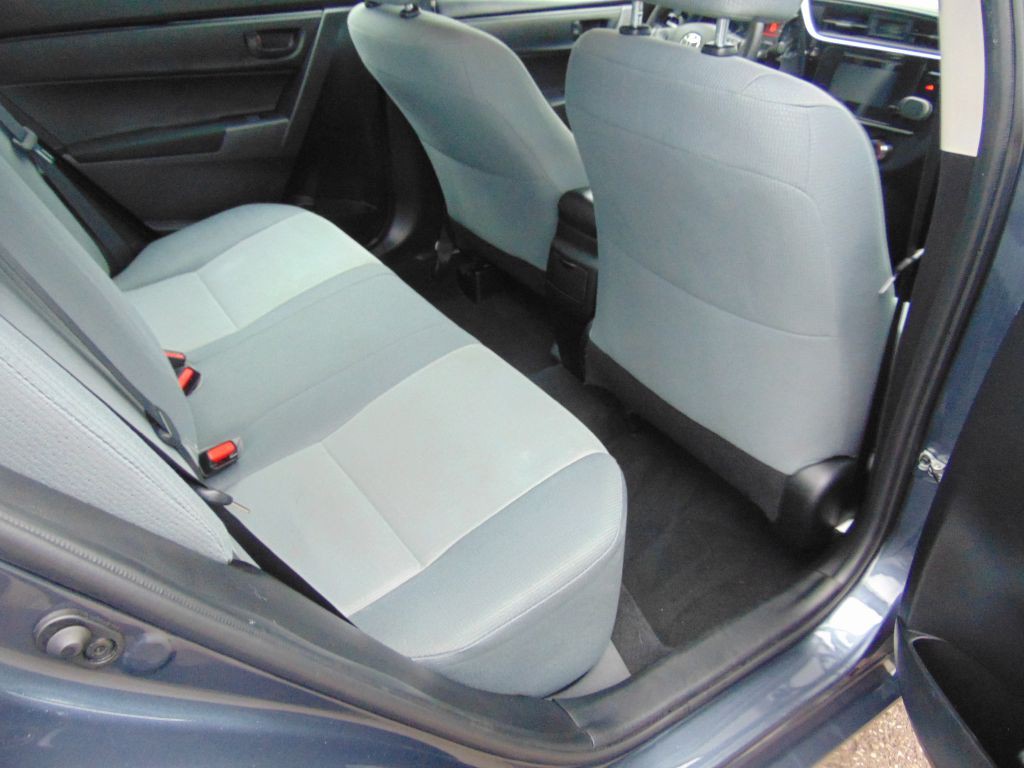 2017 Toyota Corolla Image 4