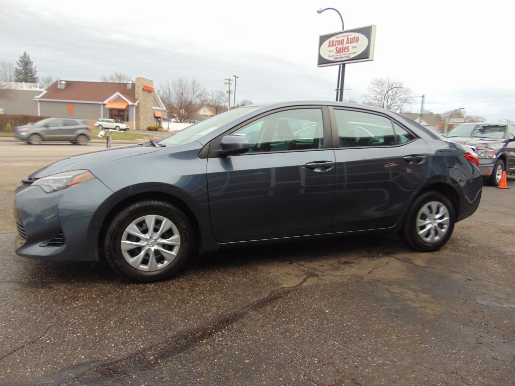 2017 Toyota Corolla Image 7
