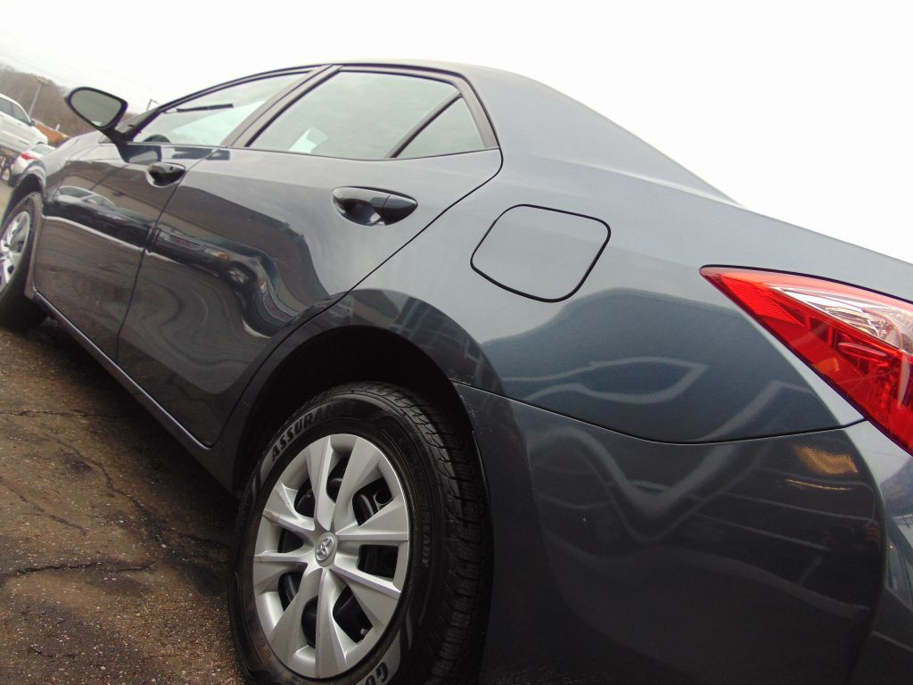 2017 Toyota Corolla Image 16