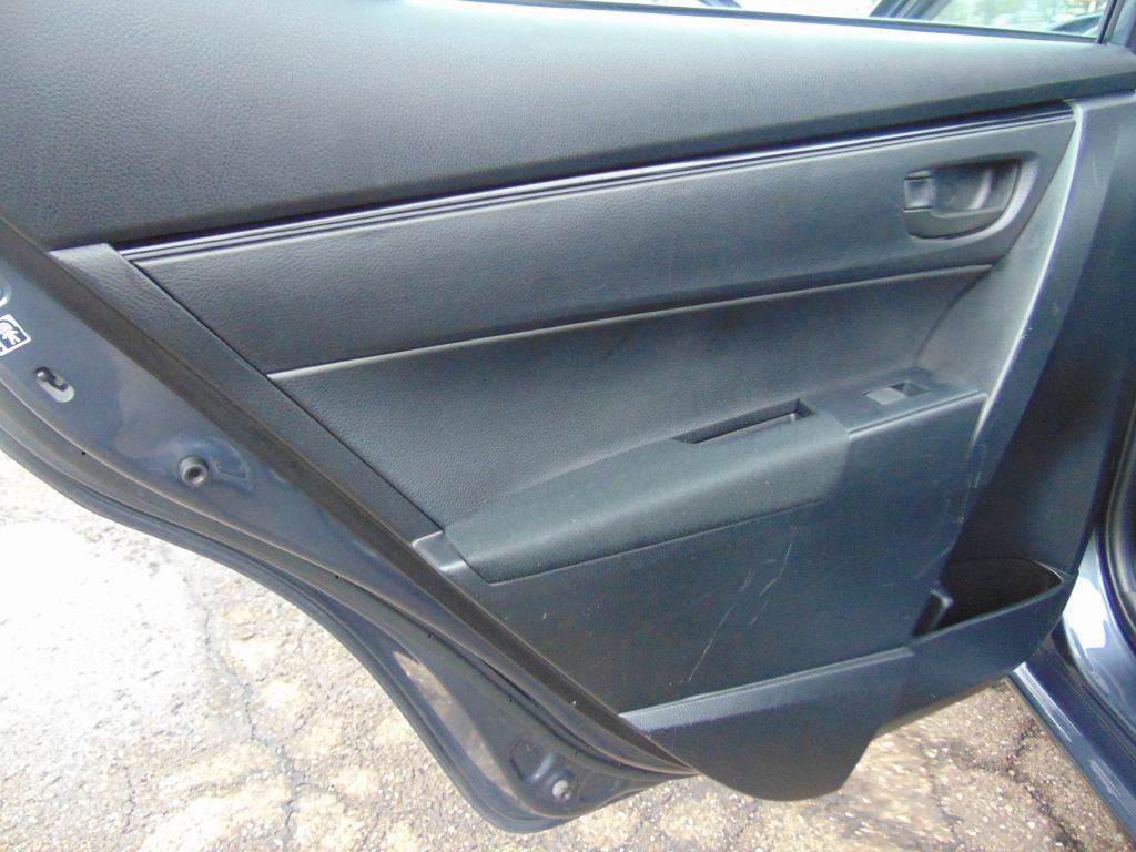 2017 Toyota Corolla Image 22