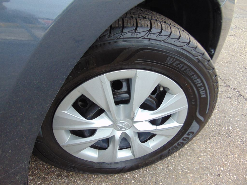 2017 Toyota Corolla Image 28