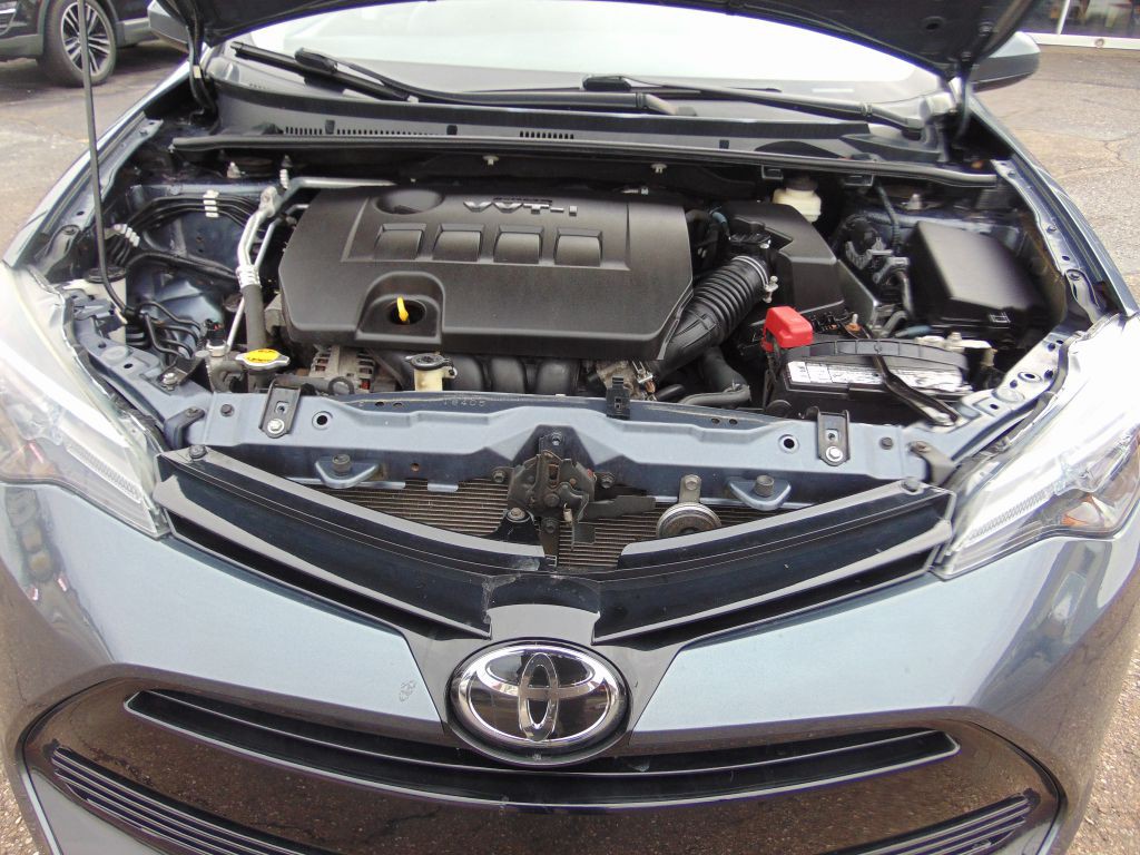 2017 Toyota Corolla Image 31