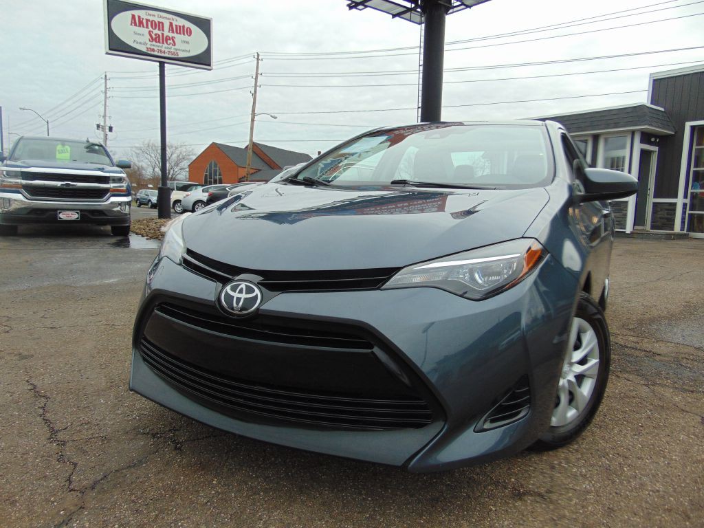 2017 Toyota Corolla Image 32