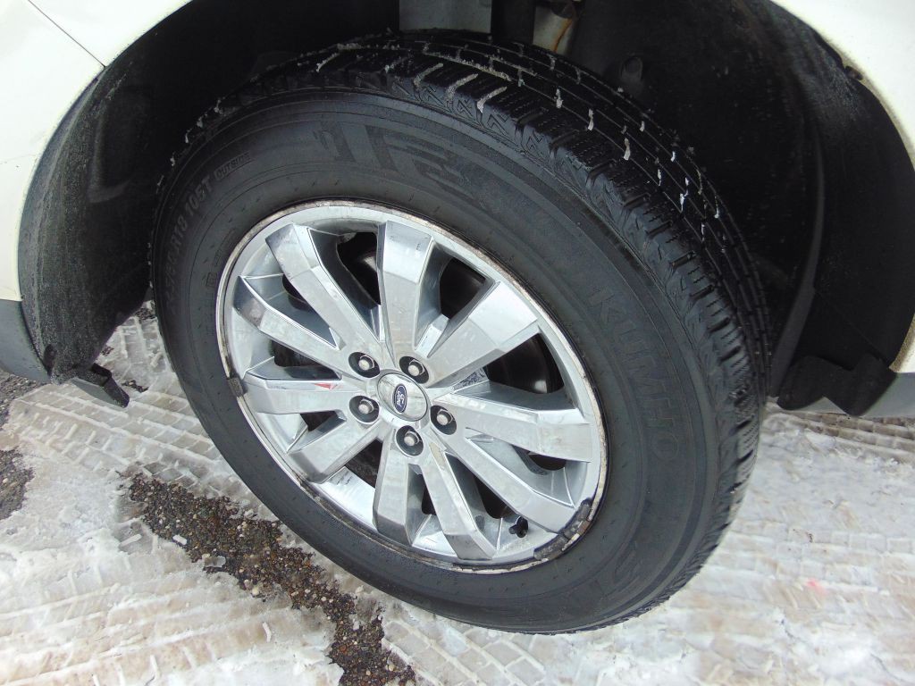 2010 Ford Edge Image 24