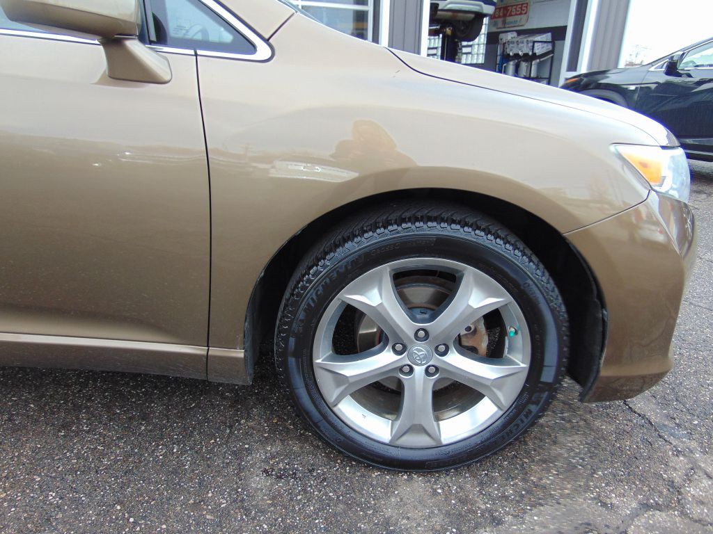 2010 Toyota Venza Image 11