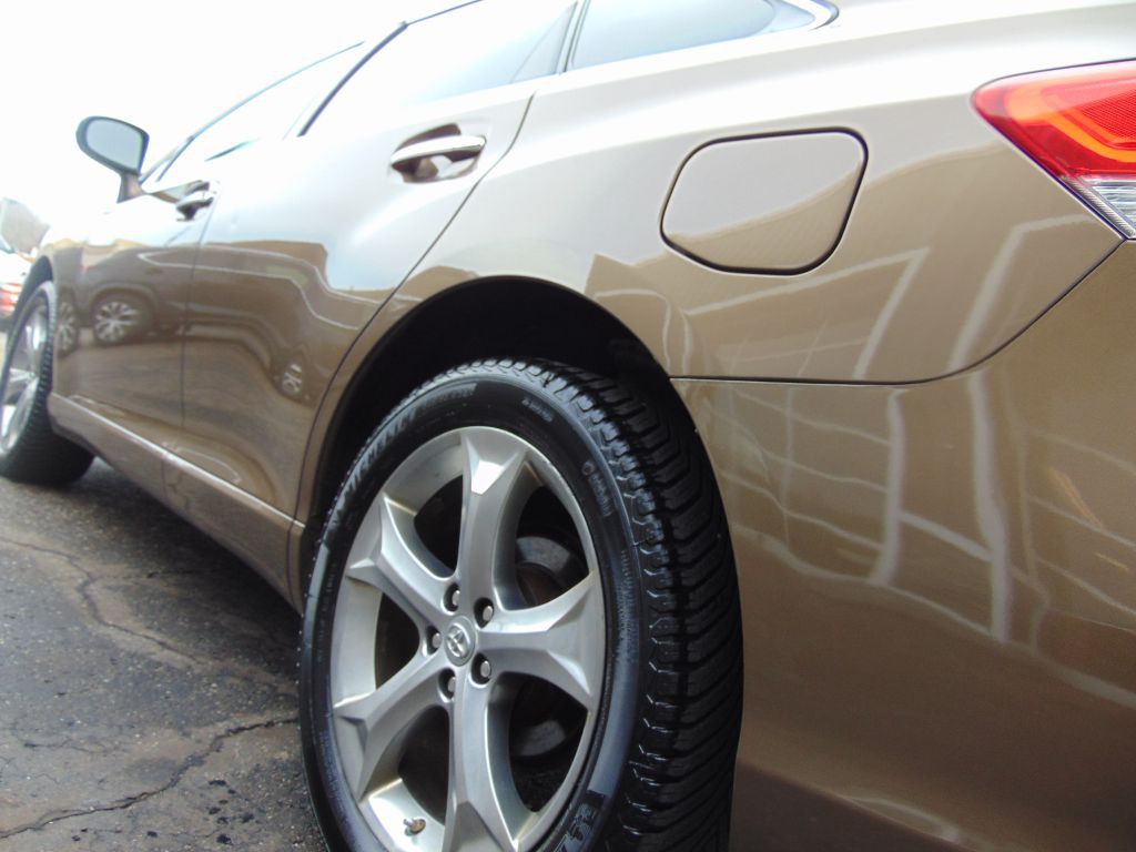 2010 Toyota Venza Image 16