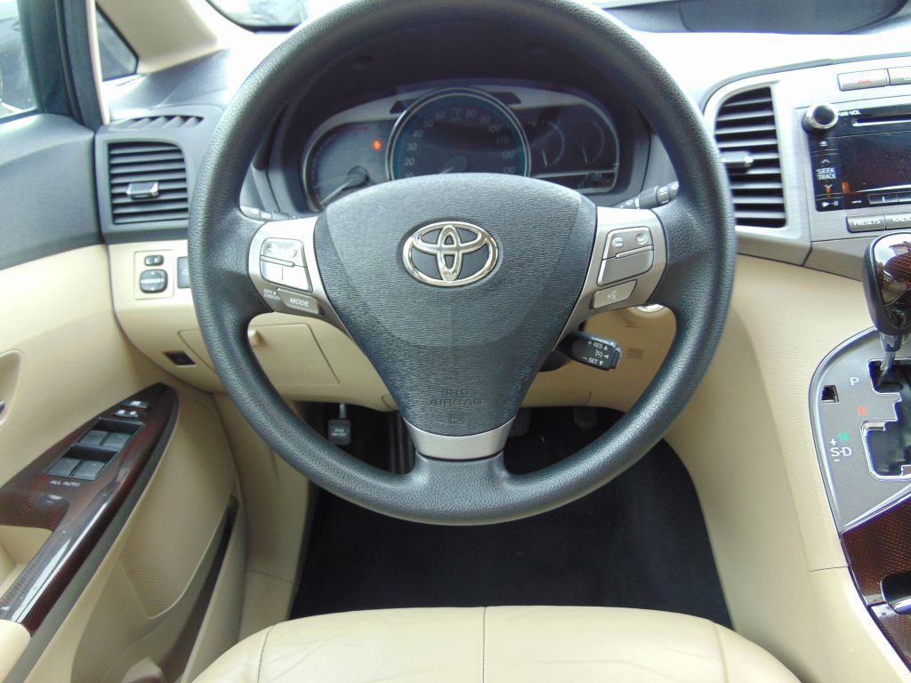 2010 Toyota Venza Image 18