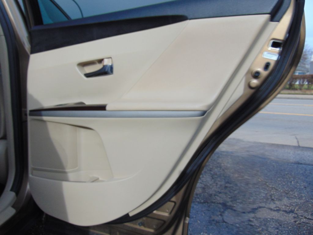 2010 Toyota Venza Image 22