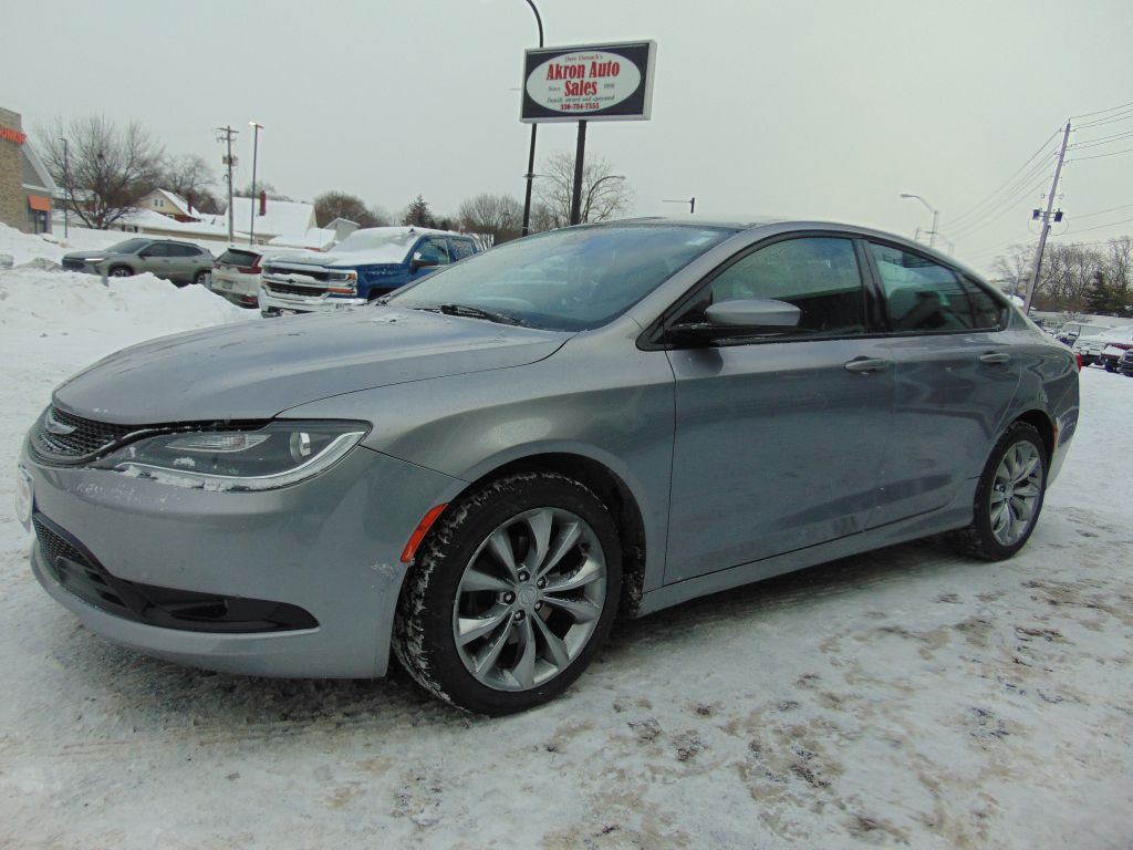 2015 Chrysler 200 Image 7