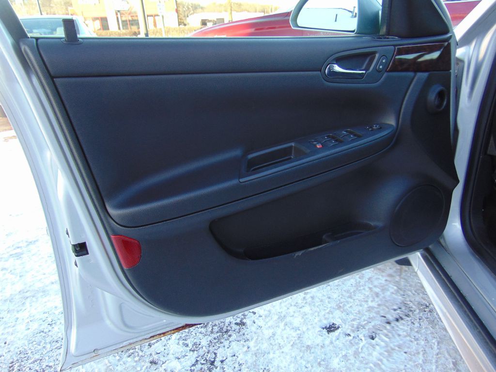 2012 Chevrolet Impala Image 20