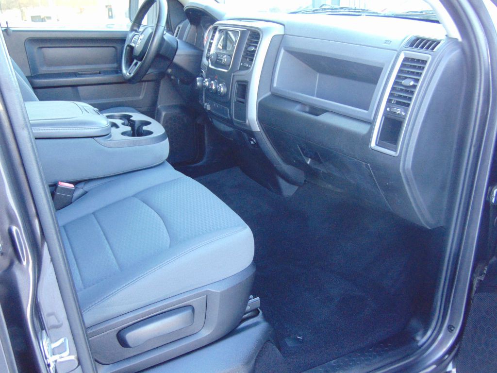 2015 RAM 1500 Image 5