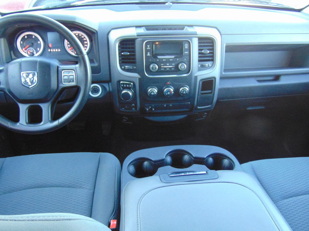 2015 RAM 1500 Image 17
