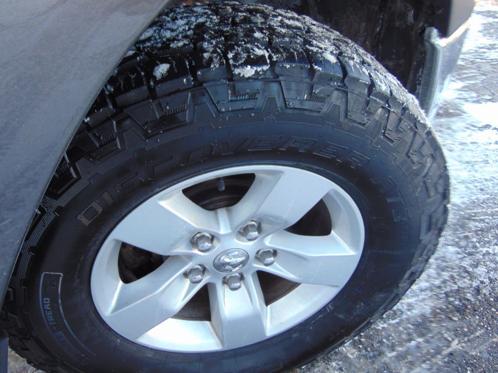 2015 RAM 1500 Image 28