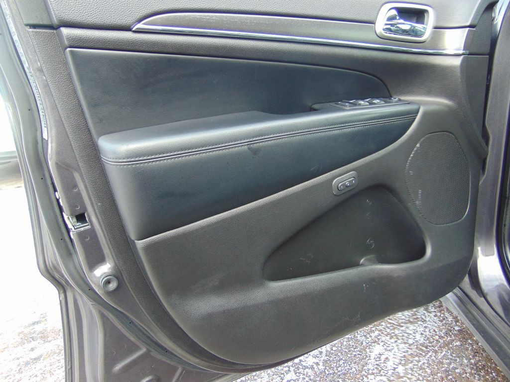 2018 Jeep Grand Cherokee Image 23