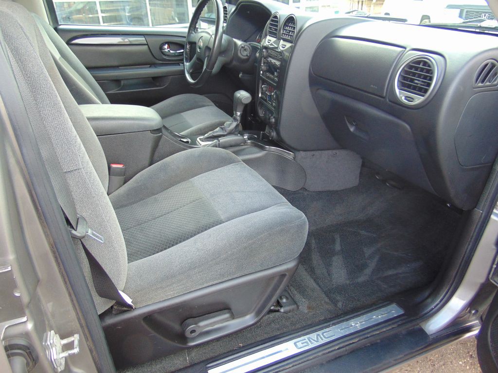 2007 GMC Envoy Image 5