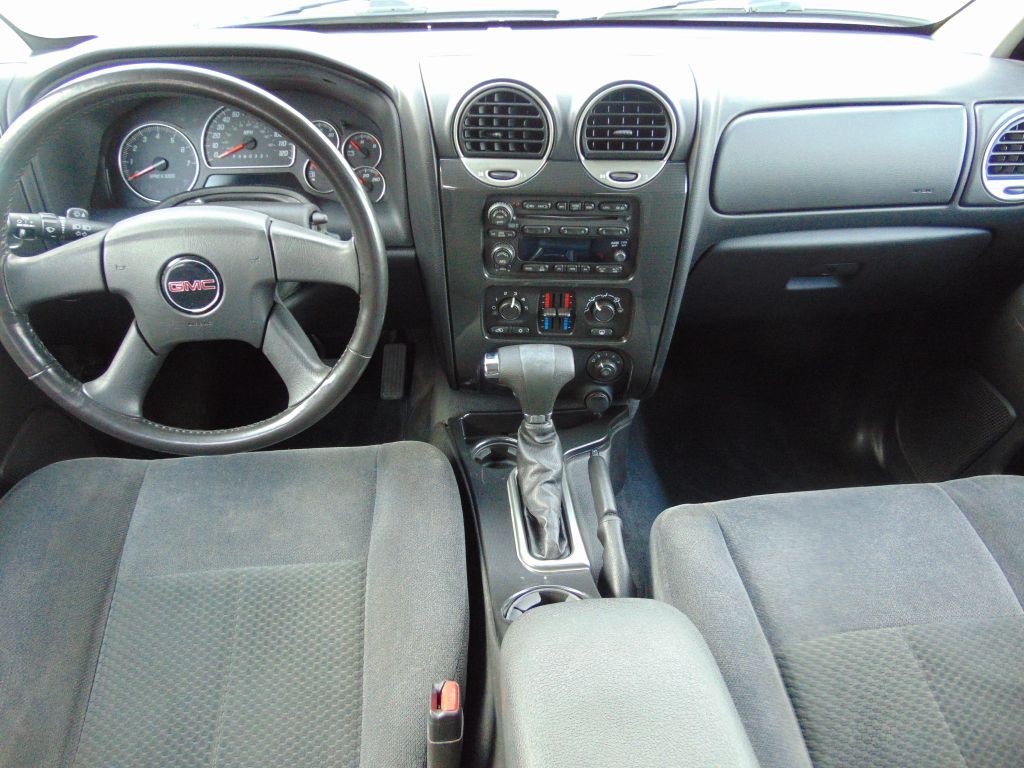 2007 GMC Envoy Image 17