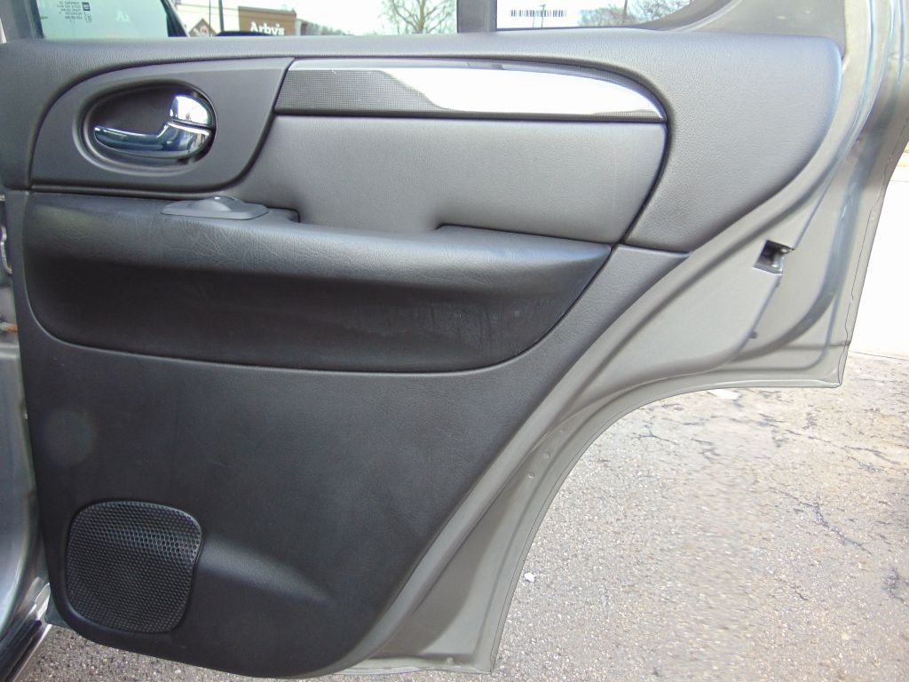 2007 GMC Envoy Image 23
