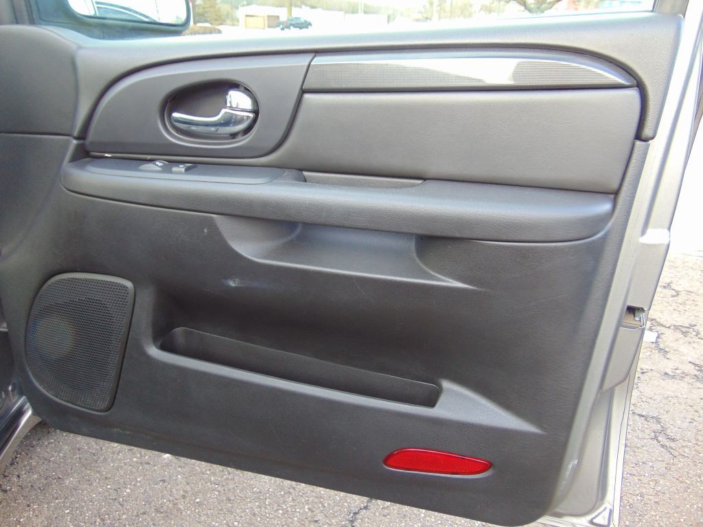 2007 GMC Envoy Image 24