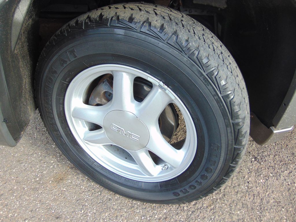 2007 GMC Envoy Image 25