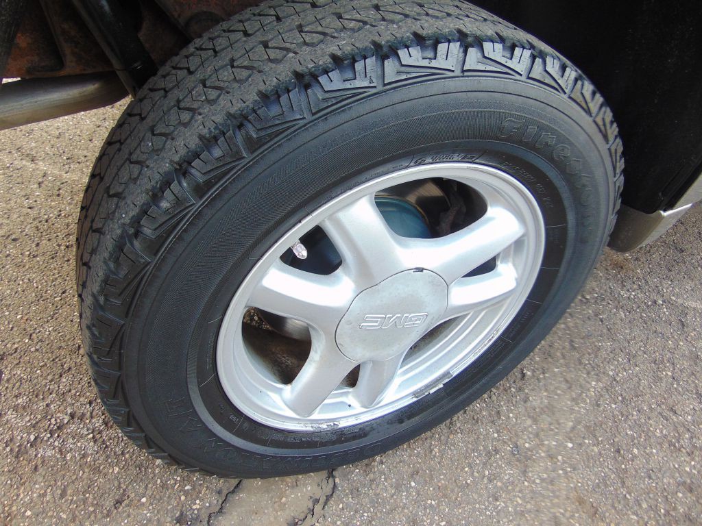 2007 GMC Envoy Image 27