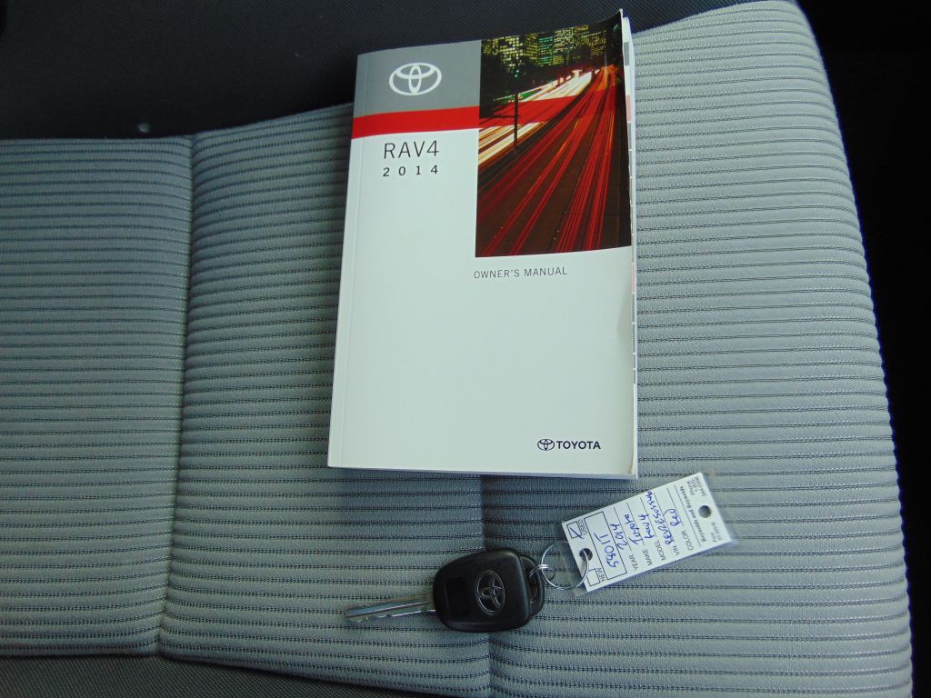 2014 Toyota Rav4 Image 10