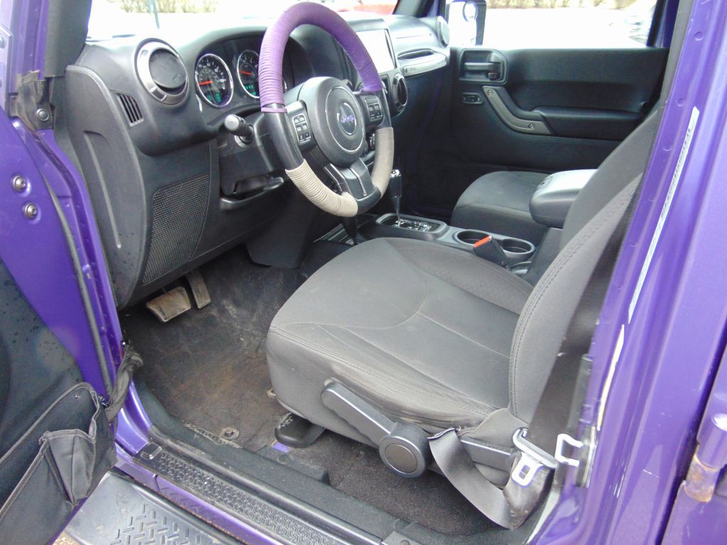 2017 Jeep Wrangler Unlimited Image 2